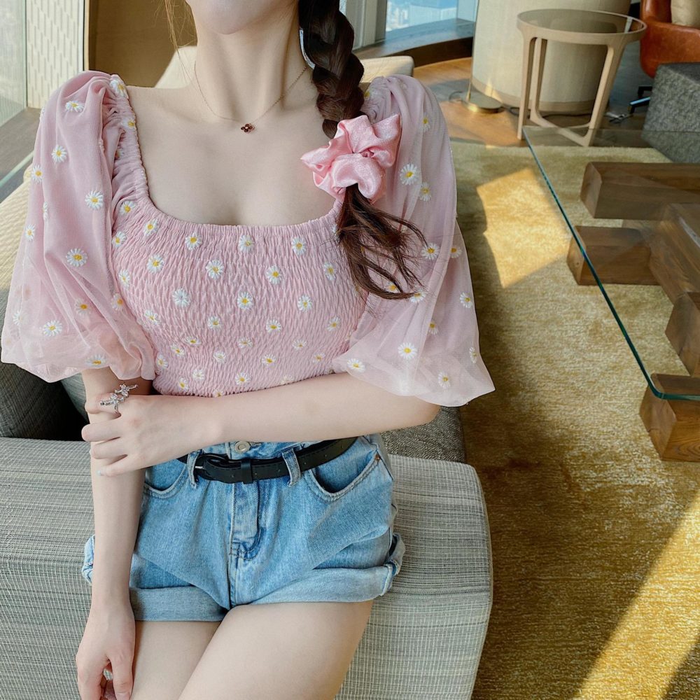 Summer Sweet Style Ladies Trendy Mesh Blouse Short Puff Sleeve Off Shoulder Square Collar Daisy Print Fitting Sexy Cropped Shirt 6