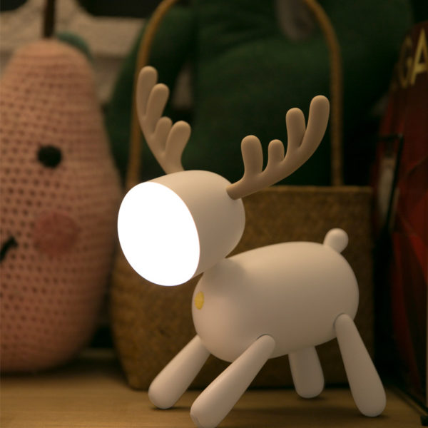 Elk Rotating Silicone Night Light Tail Adjustable Timing USB Charging Lamp Children's Bedroom Decoration Bedside Counter Lamp 2