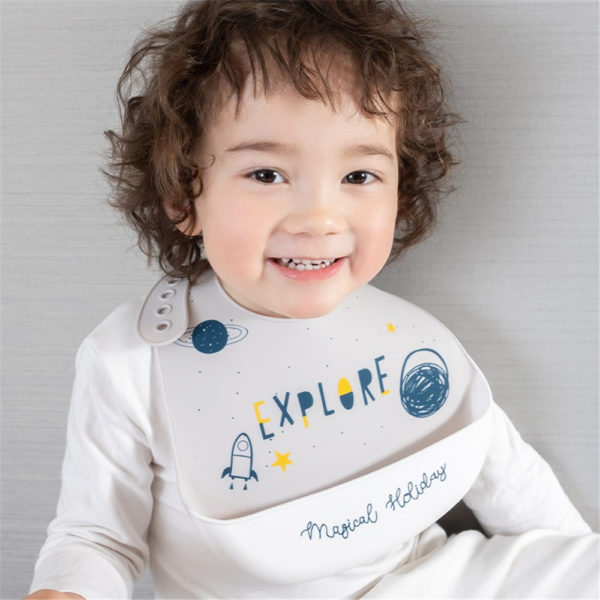 Soft Silicone Baby Bibs Boys Girls Stuff Waterproof Bib Feeding Infant Newborn Cartoon Aprons Toddlers Bibs Burp Cloths Bandana 2