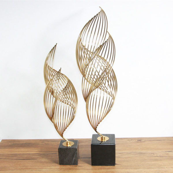 Home Decoration sculpture For Living Room Metal European Abstract Handicraft Statues Office Desk Decoration Art Fgurines 1