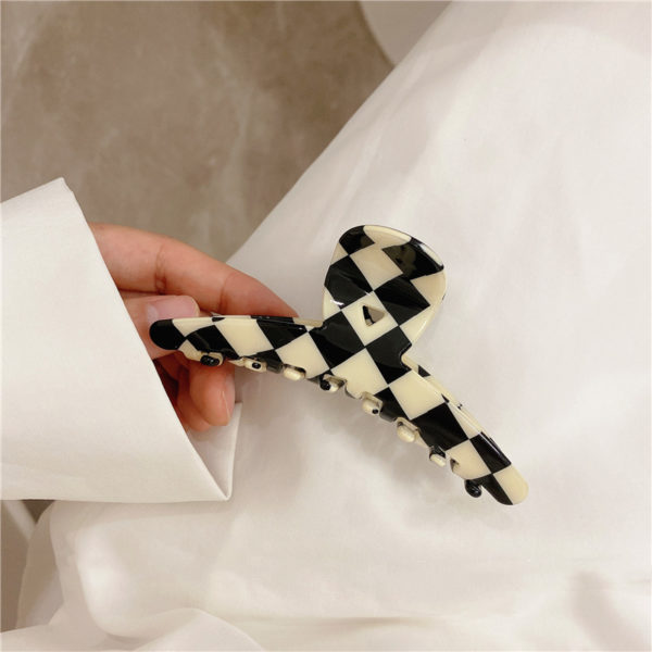 Vintage Korean Black White Checkerboard Grid Hair Clip for Women Hairclip Claw Japanese Hair Accessories for Girl Office/career 2