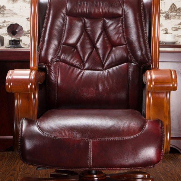 The boss chair is real leather can lie. High-grade large class chair. Cow skin thickening massage office chair swivel chair.015 2